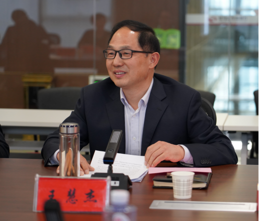 11.10西平縣考察團(tuán)蒞臨市產(chǎn)業(yè)集團(tuán)考察交流(1)275.png 11.10西平縣考察團(tuán)蒞臨市產(chǎn)業(yè)集團(tuán)考察交流(1)275.png