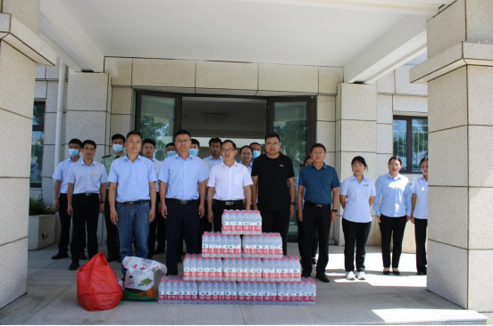 7.7集團(tuán)2023年夏季送清涼慰問活動簡報(1)456.png 7.7集團(tuán)2023年夏季送清涼慰問活動簡報(1)456.png