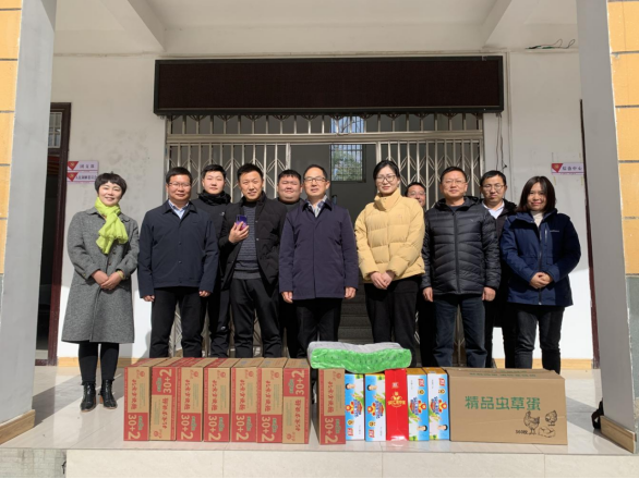 深入基層察實情 匯聚合力促發(fā)展—11.16活動簡報1358.png 深入基層察實情 匯聚合力促發(fā)展—11.16活動簡報1358.png