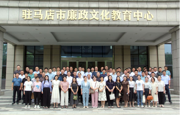 市產(chǎn)業(yè)集團(tuán)組織黨員干部赴市廉政文化教育中心開(kāi)展警示教育221.png 市產(chǎn)業(yè)集團(tuán)組織黨員干部赴市廉政文化教育中心開(kāi)展警示教育221.png