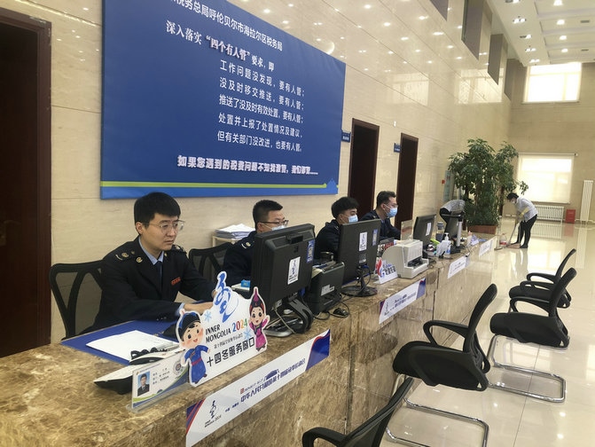 中共黨員、一等功榮立者王曙光不言放棄，堅(jiān)持到比賽最后（王鵬）.jpg