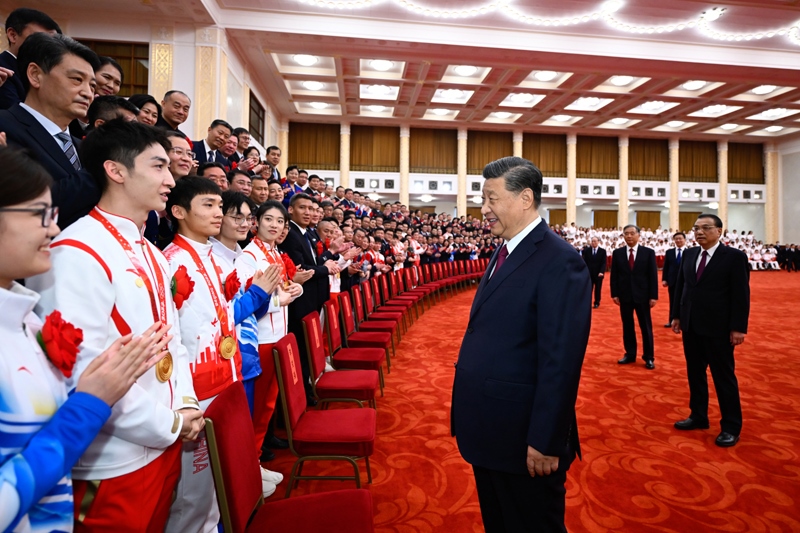 2022年4月8日，習(xí)近平總書記會見北京冬奧會、冬殘奧會突出貢獻集體代表、突出貢獻個人和中國體育代表團成員。