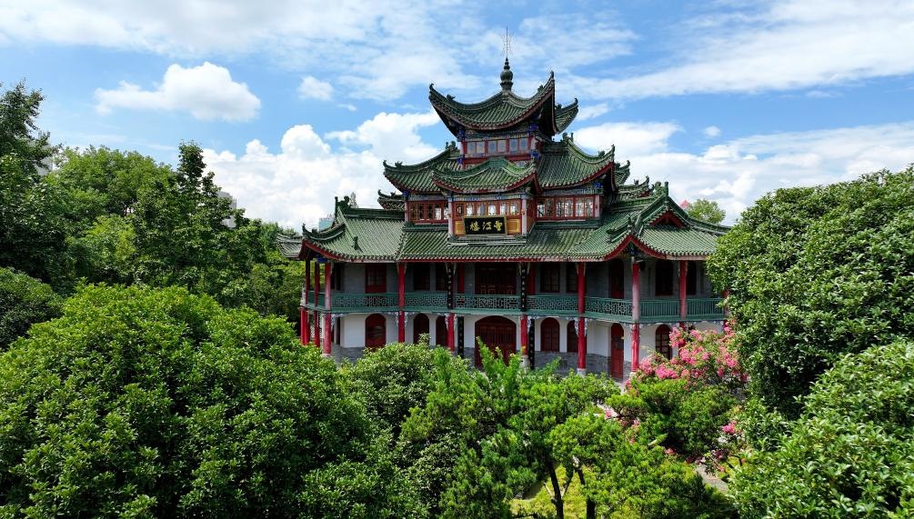 近日拍攝的陜西省漢中市博物館望江樓。新華社記者 劉瀟 攝