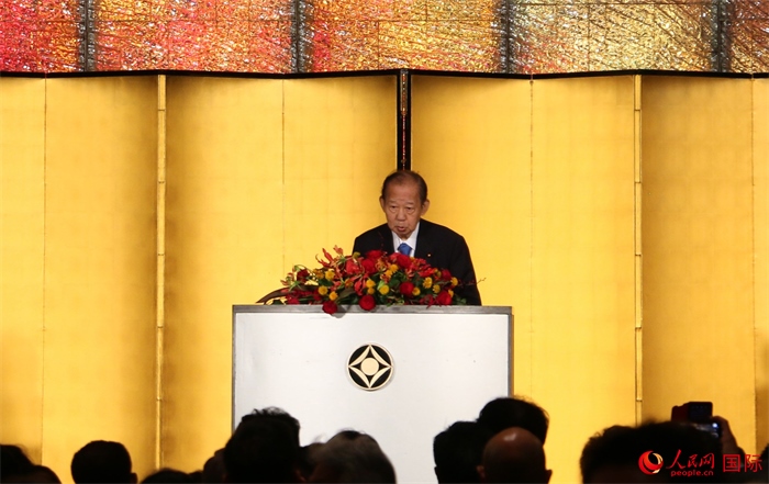 日中友好議員聯(lián)盟會長二階俊博發(fā)表致辭。人民網(wǎng) 許可攝