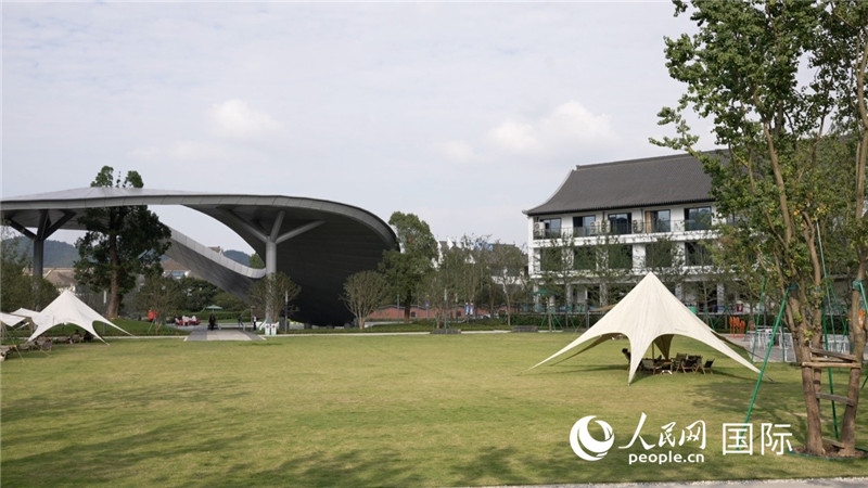 安吉露營地。人民網(wǎng) 彭昱凱攝