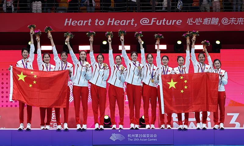 △2023年10月7日，杭州亞運會，中國女排再創(chuàng)佳績，以六戰(zhàn)全勝第九次摘得亞運金牌。