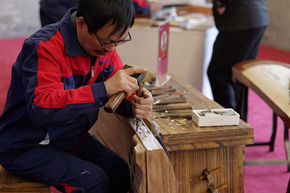 蘭考古箏制作展示。中央音樂學(xué)院供圖