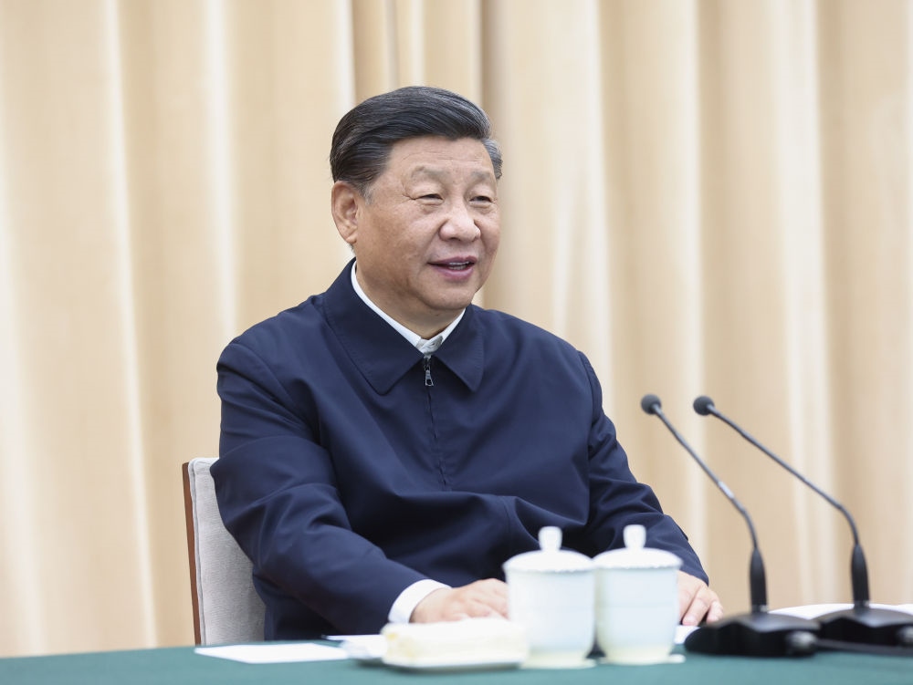 2021年5月14日上午，中共中央總書記、國(guó)家主席、中央軍委主席習(xí)近平在河南省南陽市主持召開推進(jìn)南水北調(diào)后續(xù)工程高質(zhì)量發(fā)展座談會(huì)并發(fā)表重要講話。新華社記者 鞠鵬 攝