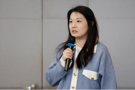 人民在線產(chǎn)品研發(fā)部主任、人民版權(quán)負責人劉曉曈發(fā)言