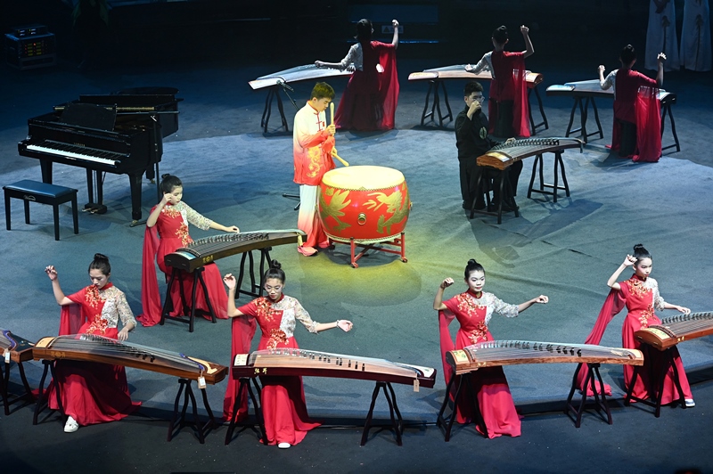 2024年1月21日，廣州，“第二屆粵港澳大灣區(qū)青少年音樂周”頒獎典禮在融創(chuàng)廣州大劇院舉行。