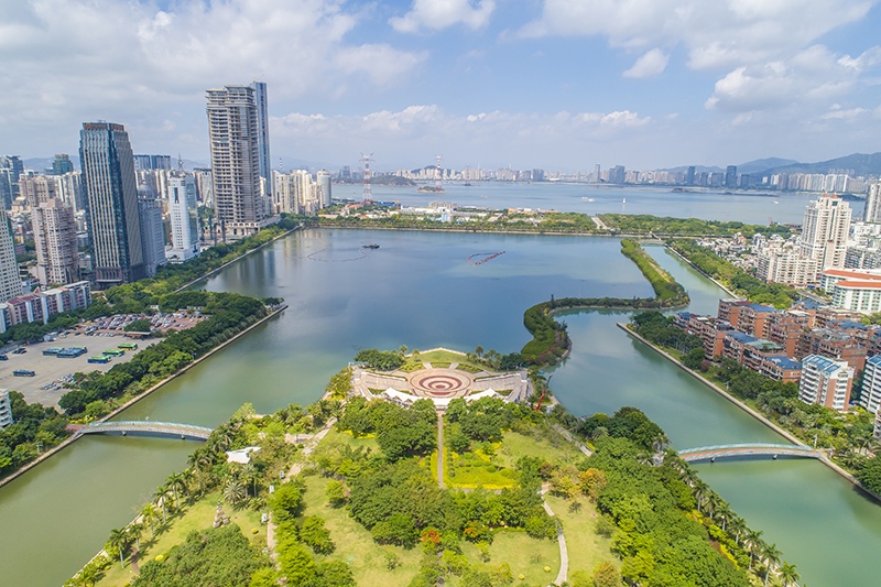 2021年5月15日，廈門，航拍筼筜湖，景色優(yōu)美。
