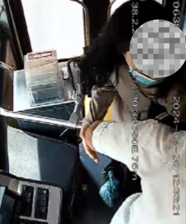 公交車上他一聲大吼！魏杰，好樣的！