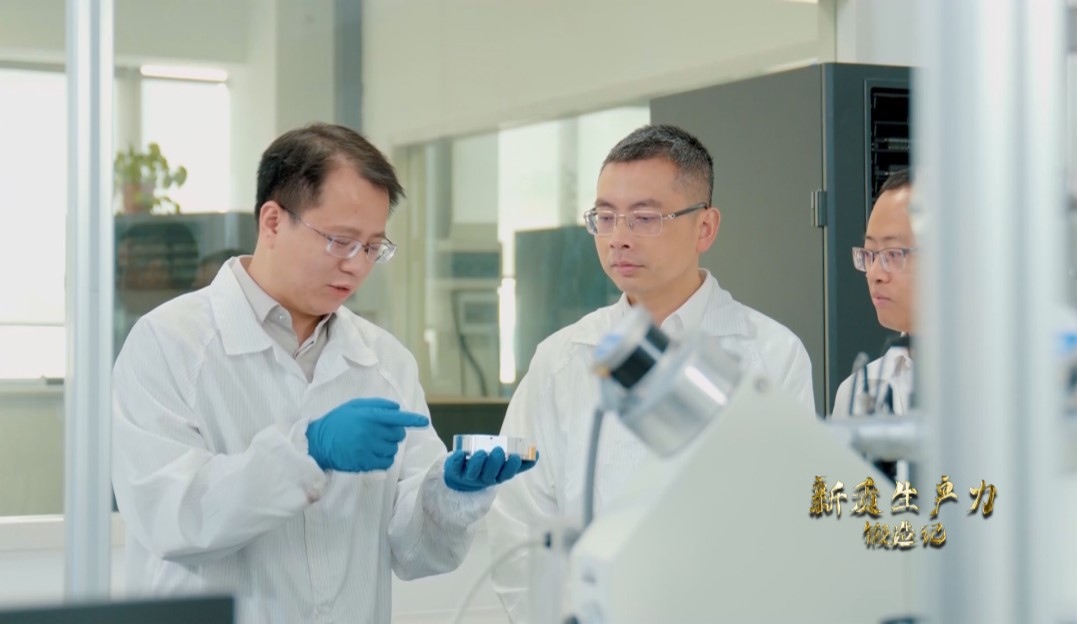 長(zhǎng)沙巴斯夫杉杉電池材料研究院，正在進(jìn)行電池材料研究。