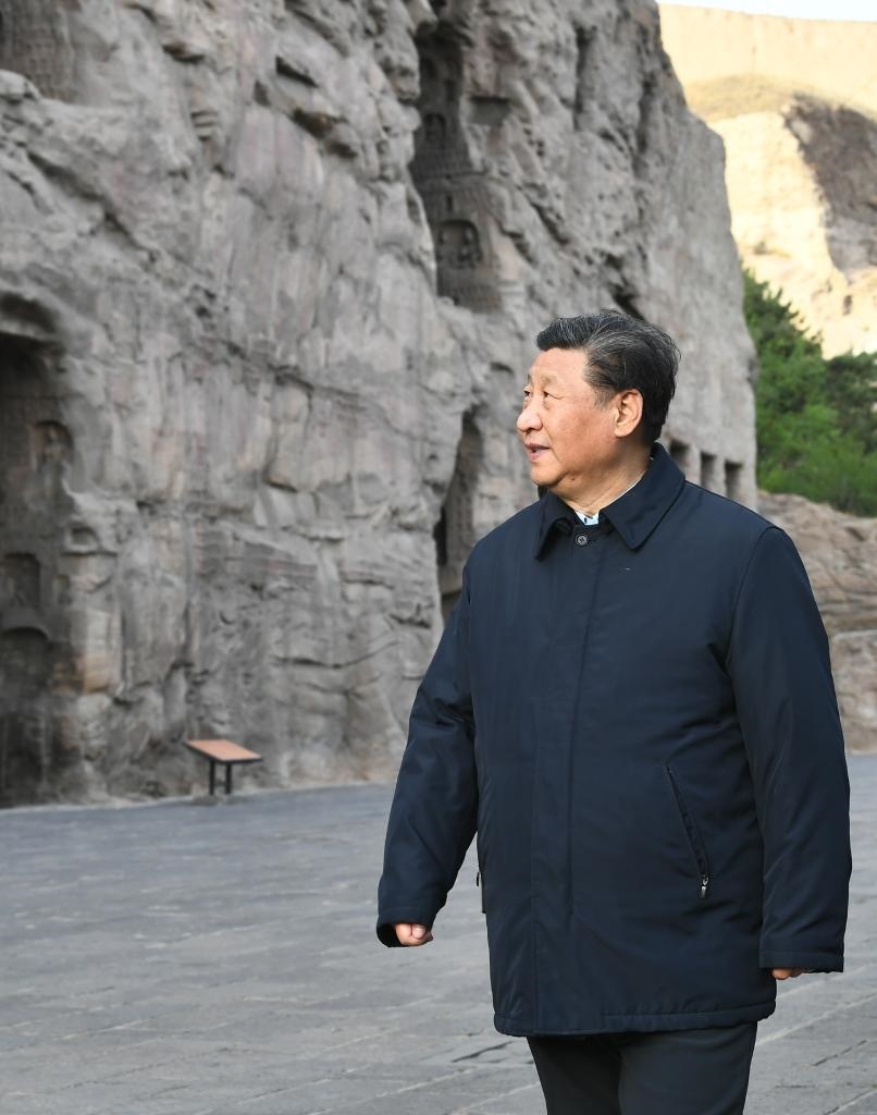 2020年5月11日，習近平總書記在山西云岡石窟實地了解歷史文化遺產(chǎn)保護情況。新華社記者 謝環(huán)馳 攝