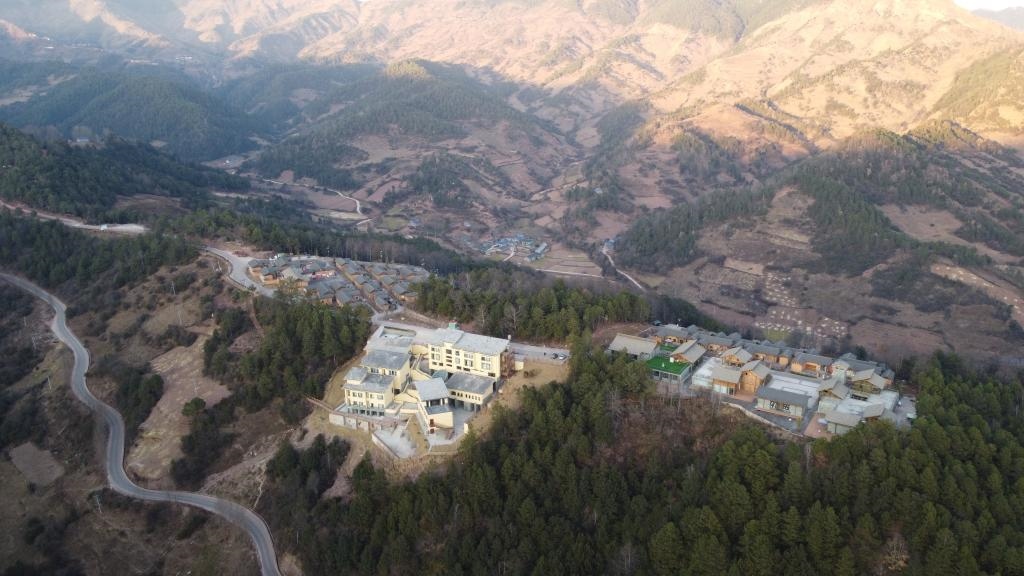 三河村全景（無人機(jī)照片）。新華社記者 尹恒 攝