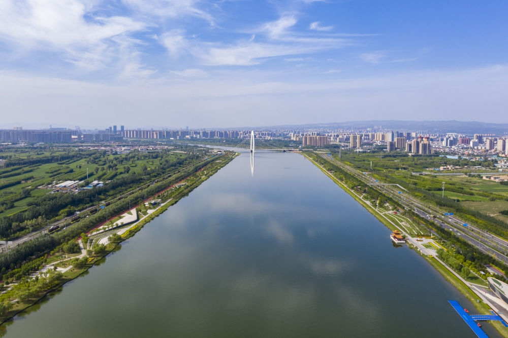 在山西省太原市拍攝的汾河（2023年6月27日攝，無人機照片）。新華社記者 楊晨光 攝