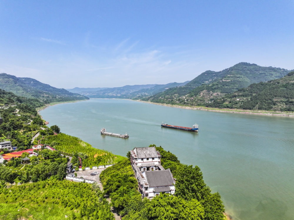 長江重慶萬州段景象（2024年5月15日攝，無人機照片）。新華社記者 王全超 攝