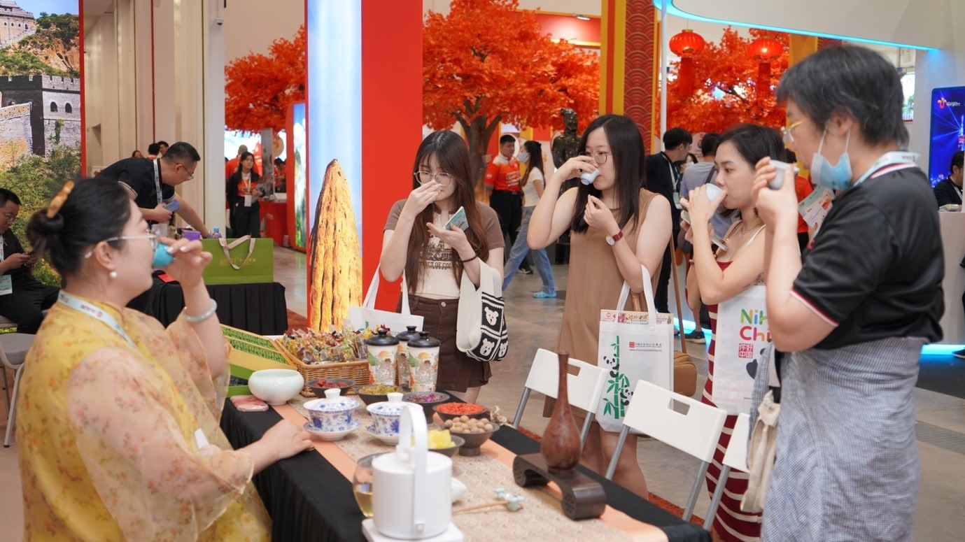 寧夏非遺八寶茶互動展示。 吉隆坡中國文化中心供圖
