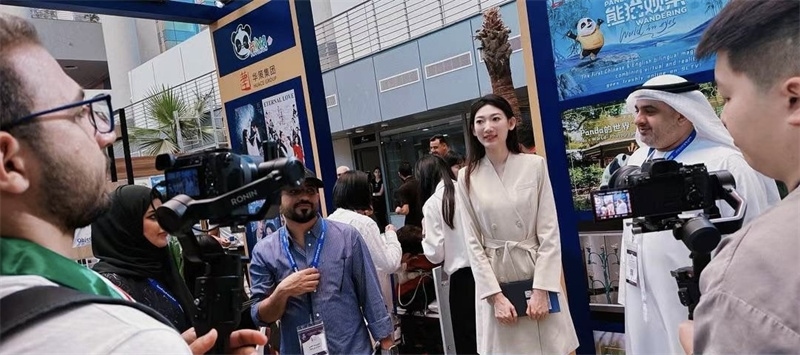 中國聯合展臺引發(fā)阿拉伯媒體關注。主辦方供圖