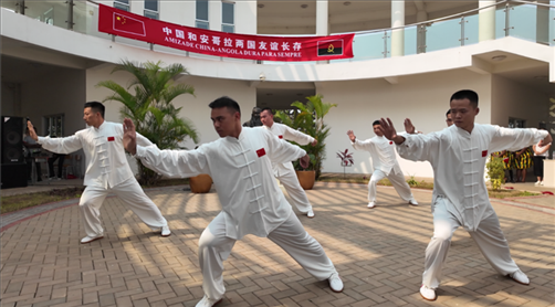 武術(shù)表演《武風(fēng)琳瑯》。內(nèi)圖大學(xué)孔子學(xué)院供圖