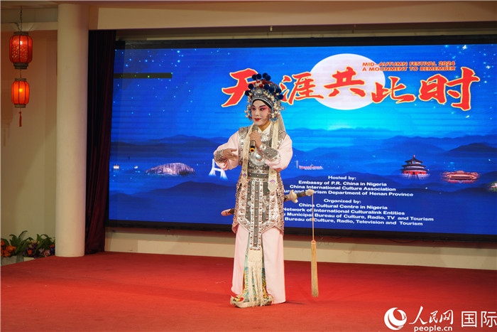 曲劇表演。人民網(wǎng)記者 姜宣攝
