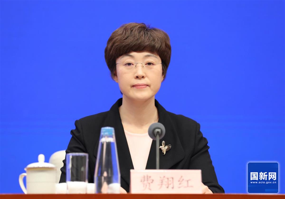 司法部新聞發(fā)言人、法治宣傳中心主任費(fèi)翔紅。圖片來(lái)源：國(guó)新網(wǎng)