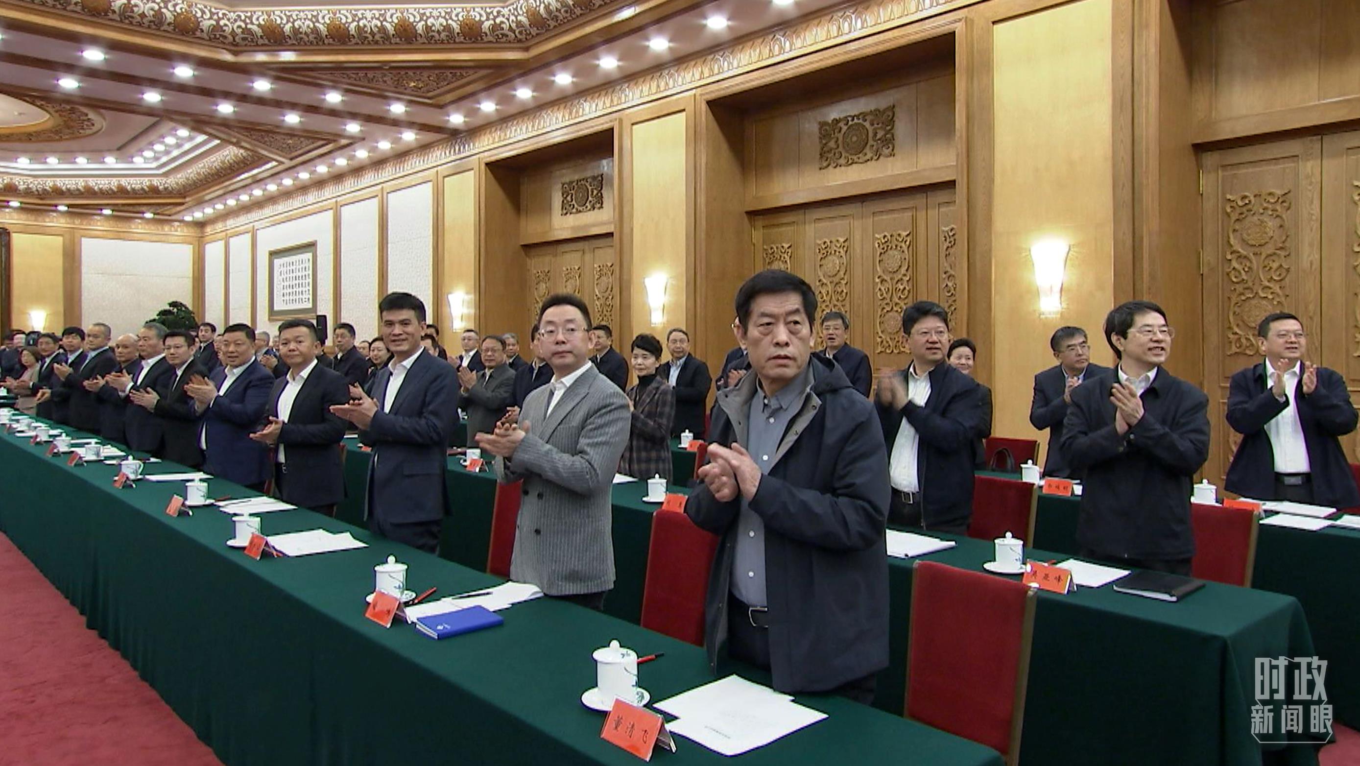 △2月17日，民營企業(yè)座談會現(xiàn)場。
