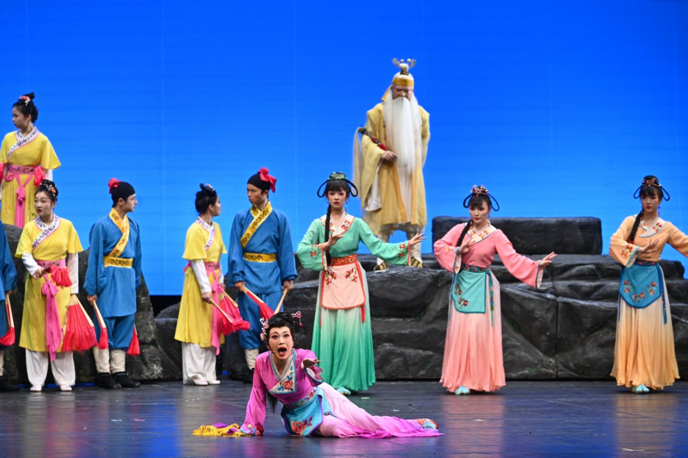 《七妹與蛇郎》演出劇照。國(guó)家大劇院供圖